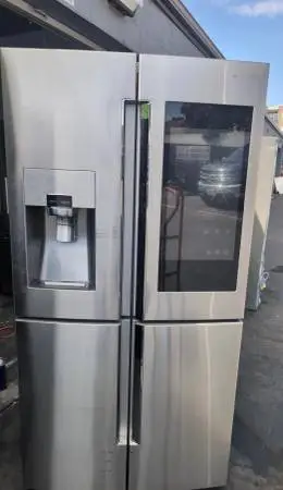 Samsung family hub flex refrigerator