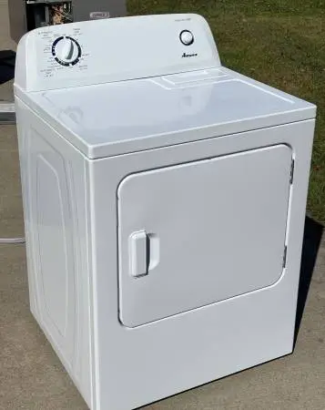 Amana by Whirlpool Electric Dryer 6.5 cu ft 11 Cycles - Excellent Cond