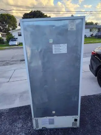 Frigidaire  fridge