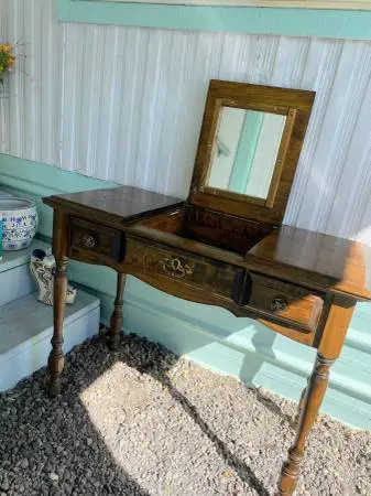 Vintage Solid Wood Flip-Top Vanity Desk With Drawers