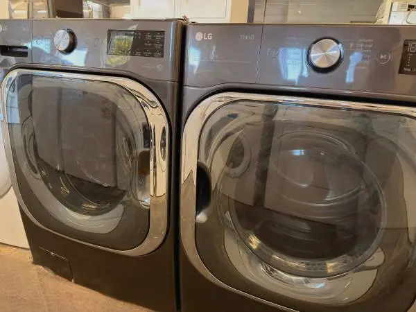 Mega size LIKE NEW! LG washer and dryer front load metallic colored set