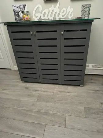 SHOE CABINET