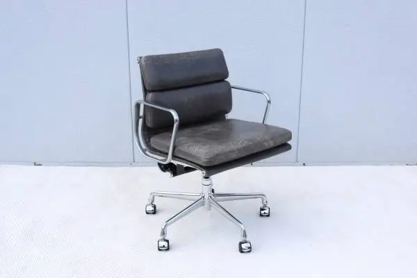 Herman Miller Distressed Gray Leather Eames Soft Pad Management Chair