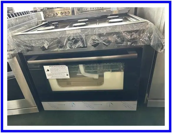 Bosch 800 Series Freestanding Dual Fuel Convection Range Black