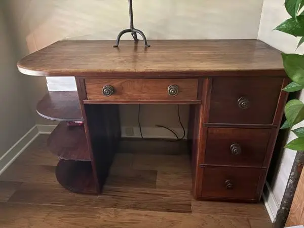 Solid WALNUT desk. Excellent