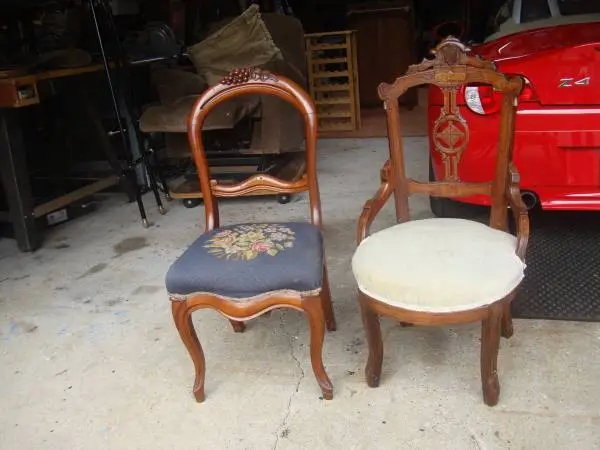 2 Victorian chair very sturdy great shape choice for ea