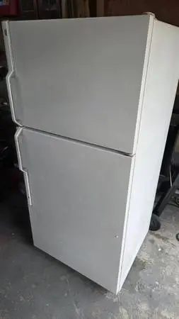 GE refrigerator