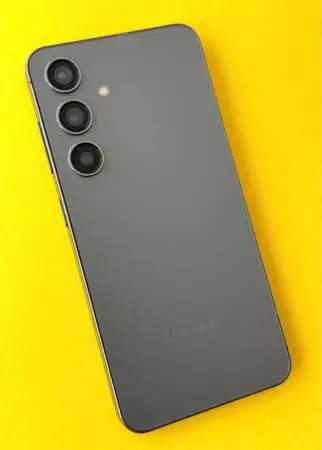 Samsung Galaxy S24 128GB (T-Mobile) Like New