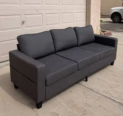 Free Delivery!! Almost new Couch/ Sofa