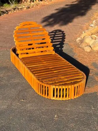 Mid Century Modern Curved Solid Acacia Wood Sun Lounger Slatted Chair