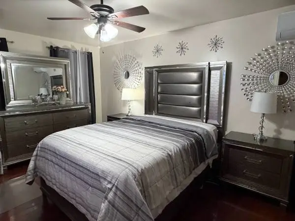 Selena 5-Piece Queen Bedroom Set – Champagne Gray