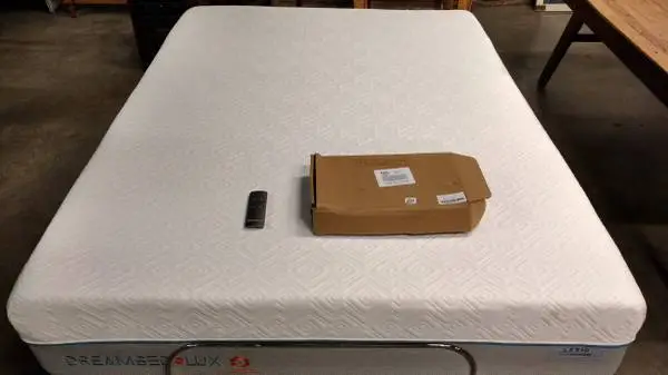**NEW QUEEN MEMORY MATTRESS**