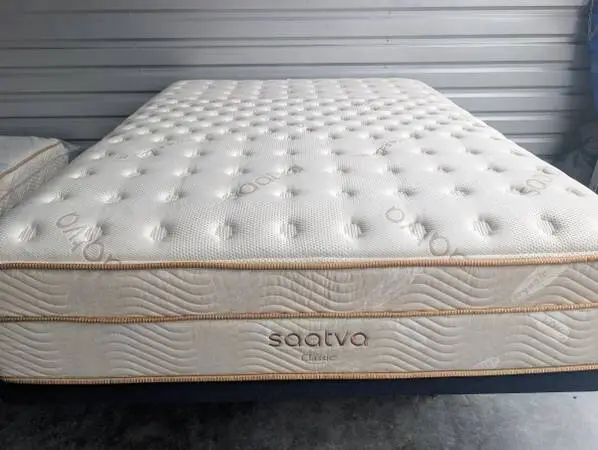 KING Saatva Mattress Clearance