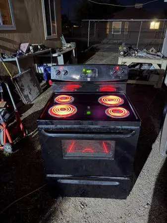 Kenmore Black Electric 220 Plug Stove For Sale $125 Or Best Offer
