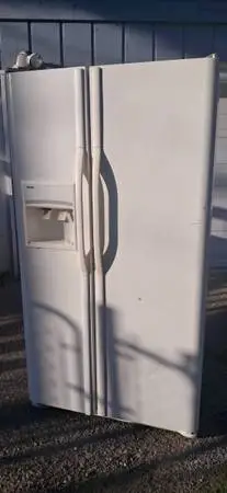 Refrigerator Side by Side Water & Ice in Door Kenmore
