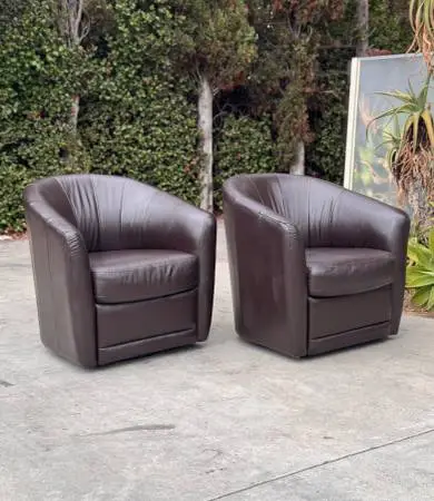 Natuzzi Leather Swivel Lounge Barrel Chairs (Pair) – Mid Century