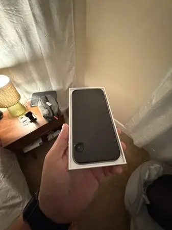 iPhone 15 Pro Max Unlocked to any carrier 100% Battery
