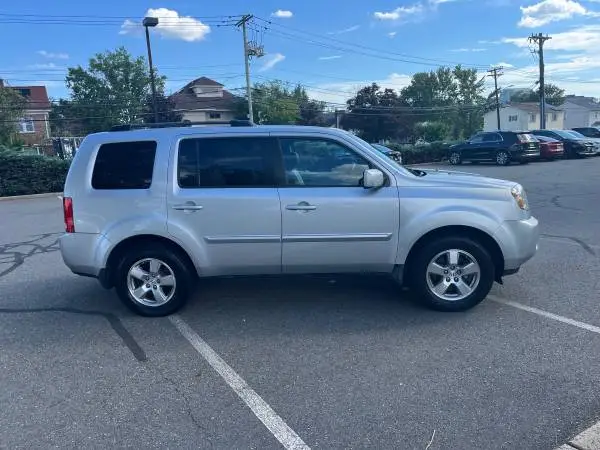 SUV SALE!! ALL BELOW BOOK VALUE!! CHECK THEM OUT