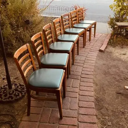 Set 7 for $80 as-is classic Vintage Diner/Roadside Cafe Dining Chairs
