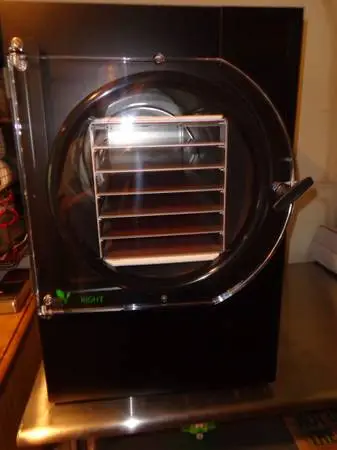 Harvest Right Large Pro 6-Tray Freeze Dryer – NEVER USED –