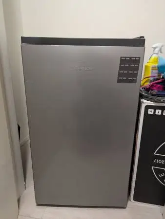 Hisense 4.4 Cu Ft Compact Refrigerator