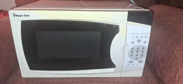 Microwave by Magic Chef