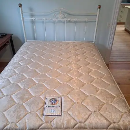 Queen Bed