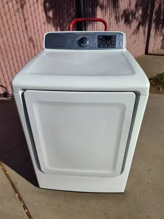 GAS Dryer ($150 delivery available in Fresno