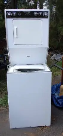 APARTMENT SMALL STACKED WASHER DRYER