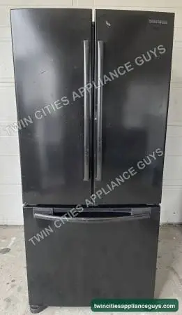 Samsung 17.5 Cu Ft Counter-Depth French-Door w/ Ice — Black — $250
