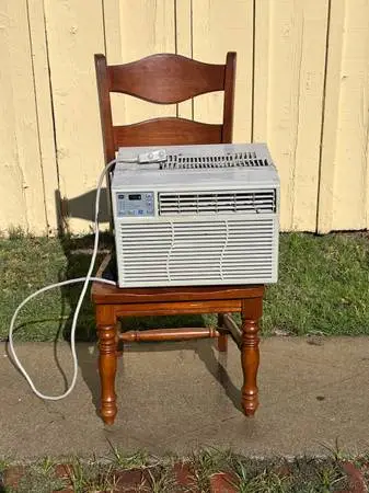 A/C unit window