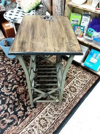 Vintage  Side Table 990