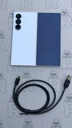 Samsung Galaxy Z Fold 6 512g Factory unlocked Silver