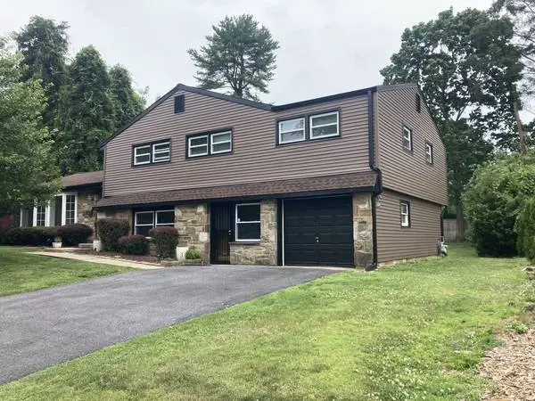 VINYL SIDING, FASCIA CAPPING, SOFFIT,GUTTERS