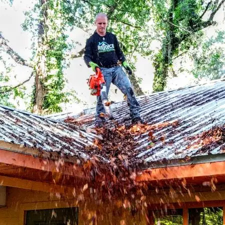✝️ WE CLEAN 🌞 Roofs 🌞 Gutters 🌞 Windows 🌞 Skylights 🌞 Solar