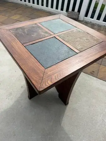 Table wood&Stone 28”x28”,26”h.   Reduced $50 now $20