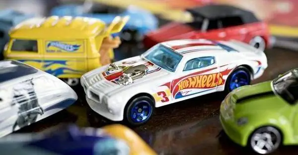 Wanted Old HOT WHEELS & AFX SLOT CARS & TRACKS 1960s-1980s