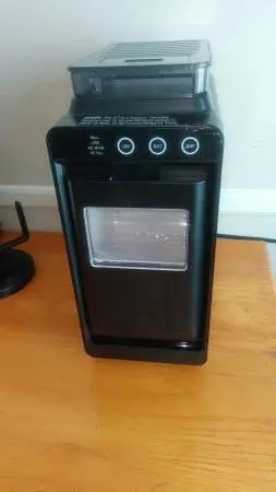 Ice maker