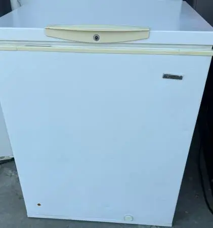 Chest Freezer - Works great