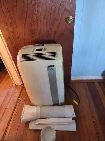 Standing air conditioner
