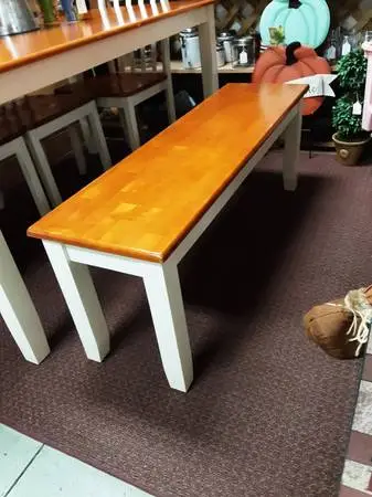 6 PC Set Table  4-Chairs and Bench