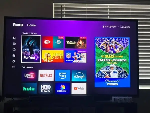 70 Vizio Razor LED TV W/Roku 1080P Not 4K