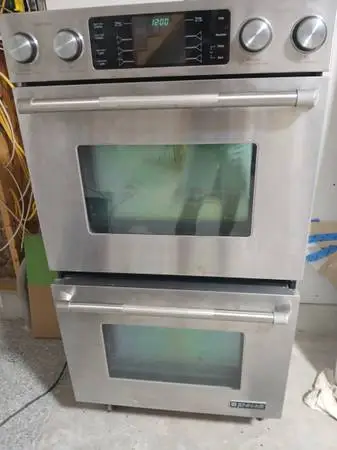 Jenn Air 30-inch double oven