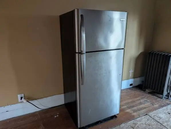 Frigidaire refrigerator