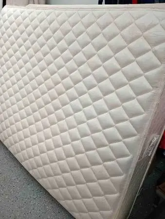 Full mattress