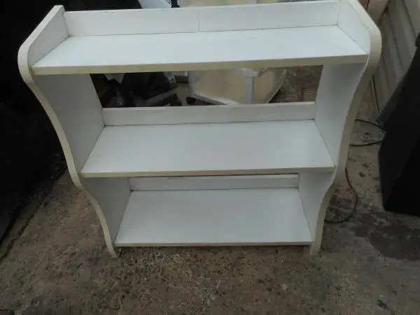 10.00 Bookshelf White