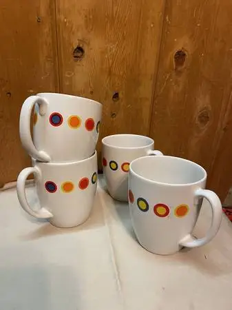4 coffee cups - 8 small juice glasses