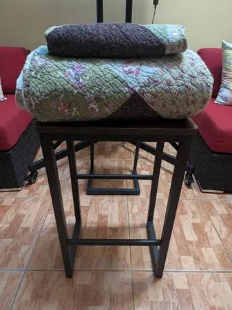 2-Piece Vintage Patchwork Quilt Set - Quilt & Pillow Sham (Twin / Twin XL).