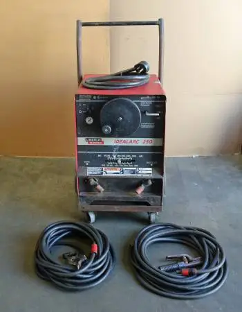 Lincoln IdealArc 250 Stick Welder Code AC/DC W/ 42 Leads, 1 Ph.