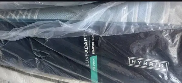 King Tempurpedic Luxe Adapt Medium Hybrid Mattress